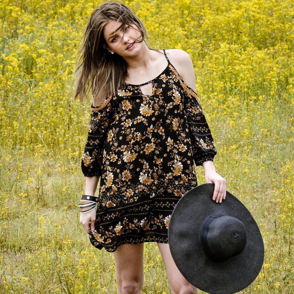 Boho Floral Print Cold Shoulder Dress - Picture 3 of 6